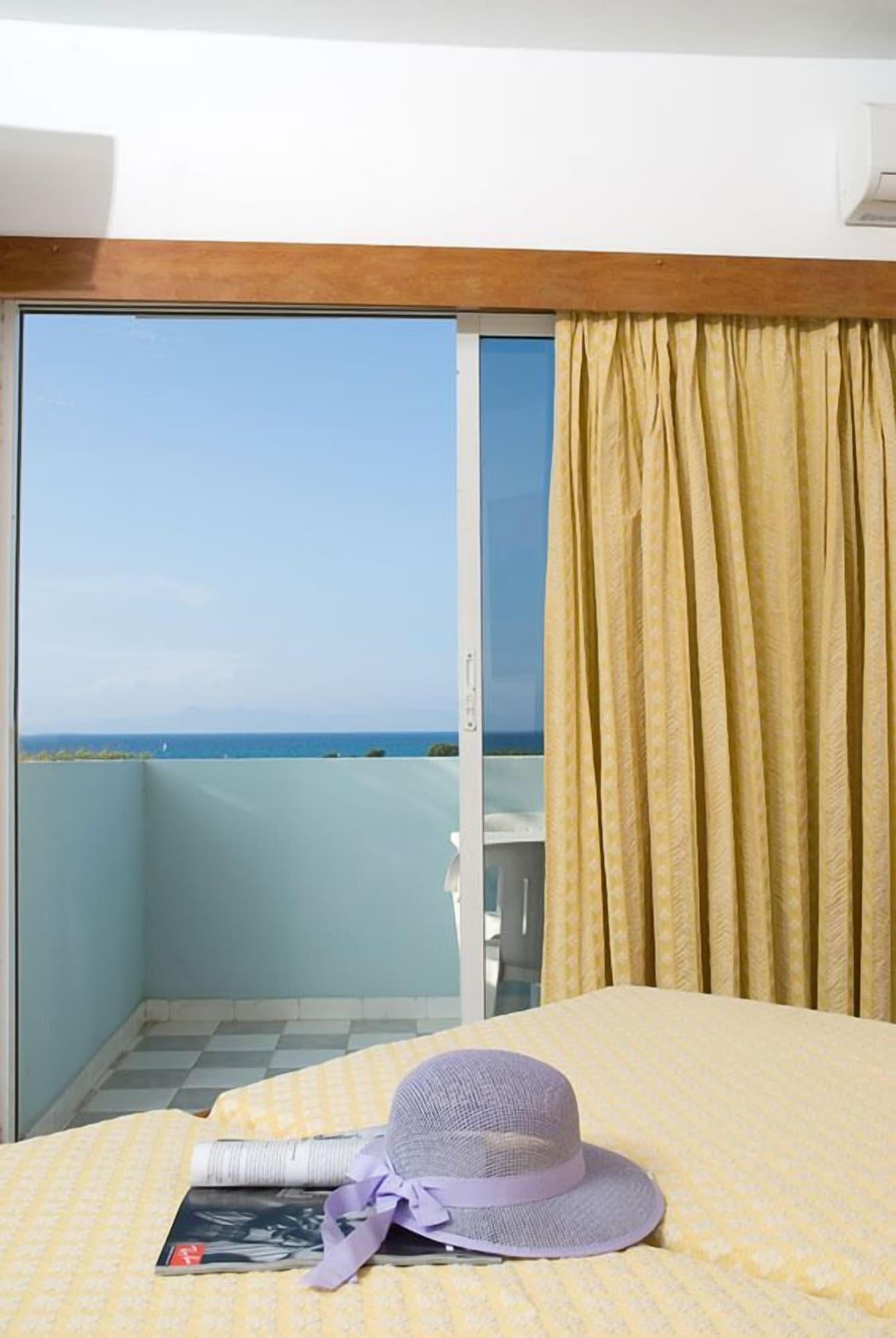 Sabina Hotel Theológos エクステリア 写真