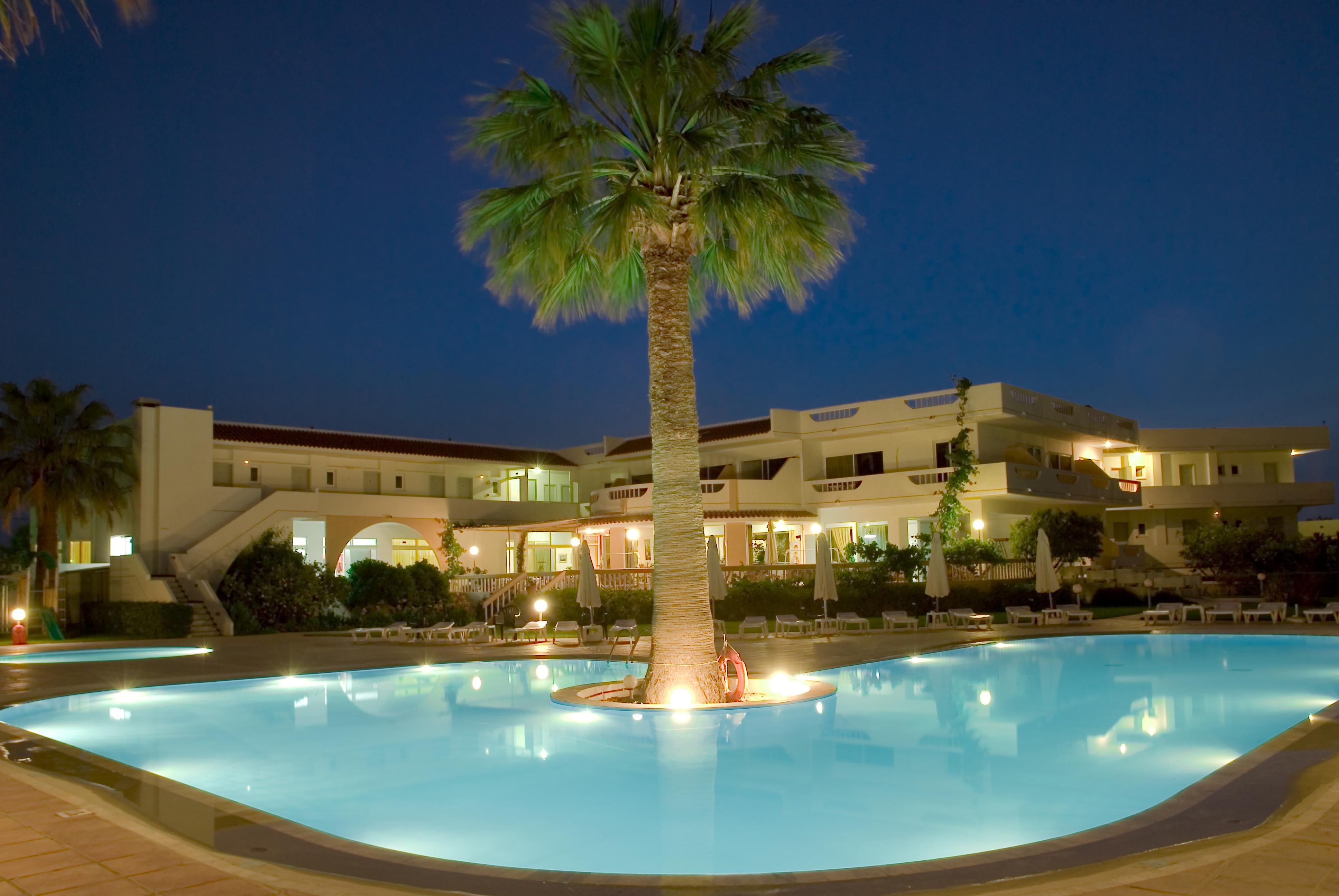 Sabina Hotel Theológos エクステリア 写真