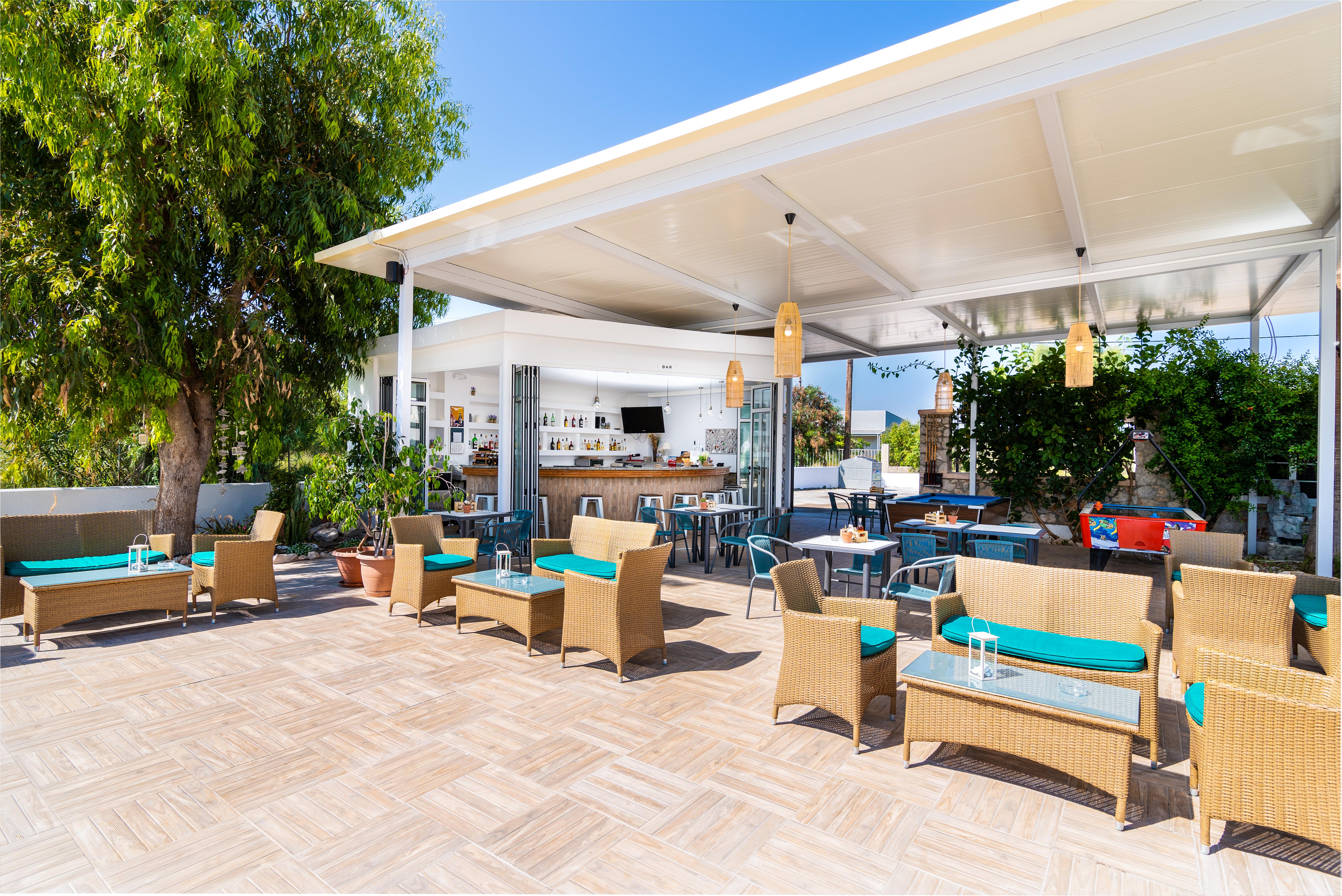 Sabina Hotel Theológos エクステリア 写真